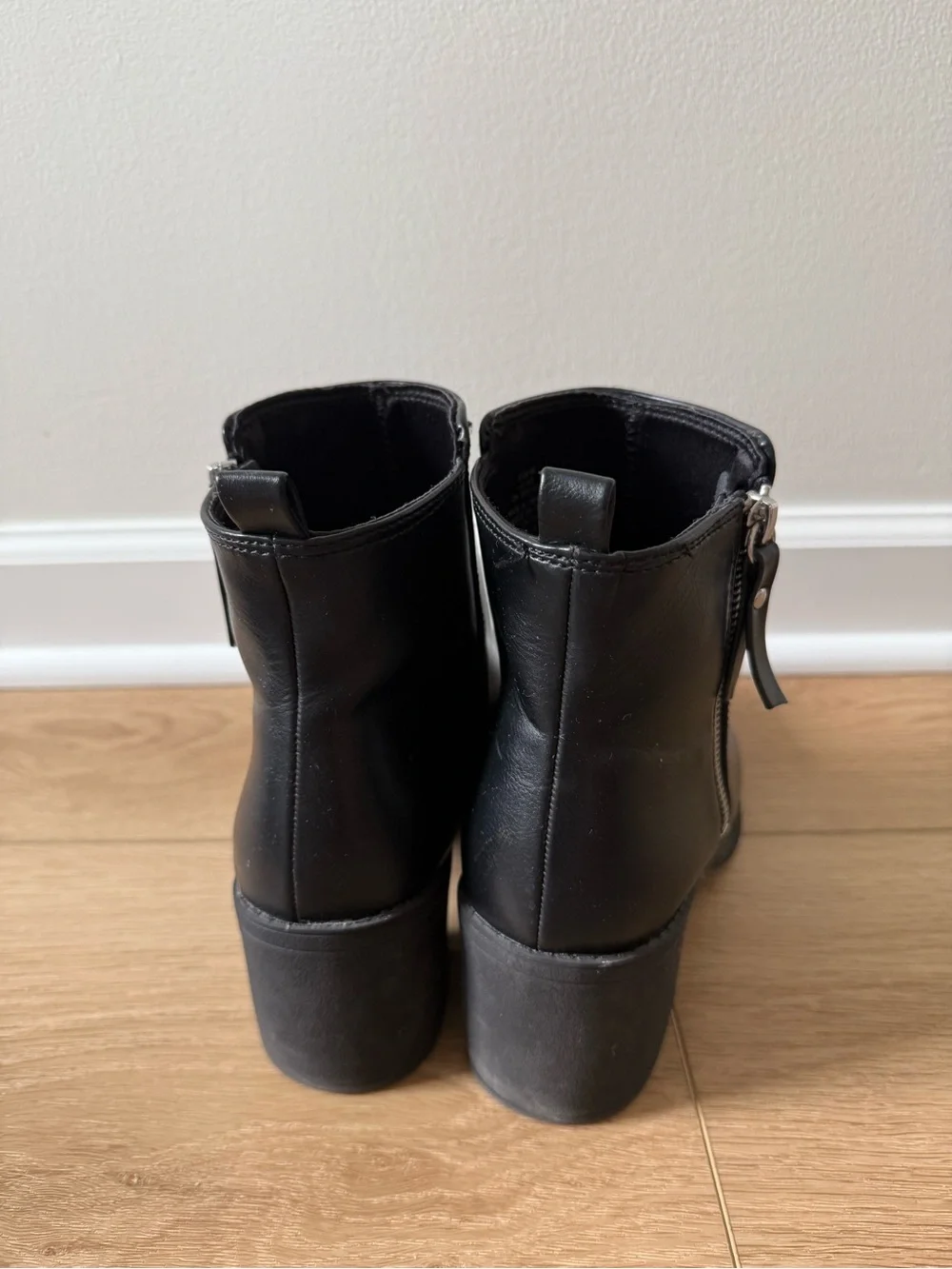 H&M stylish black